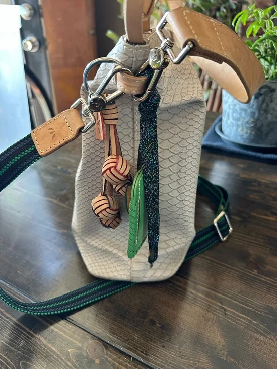 Consuela THUNDERBIRD hobo bag - Picture 3 of 9